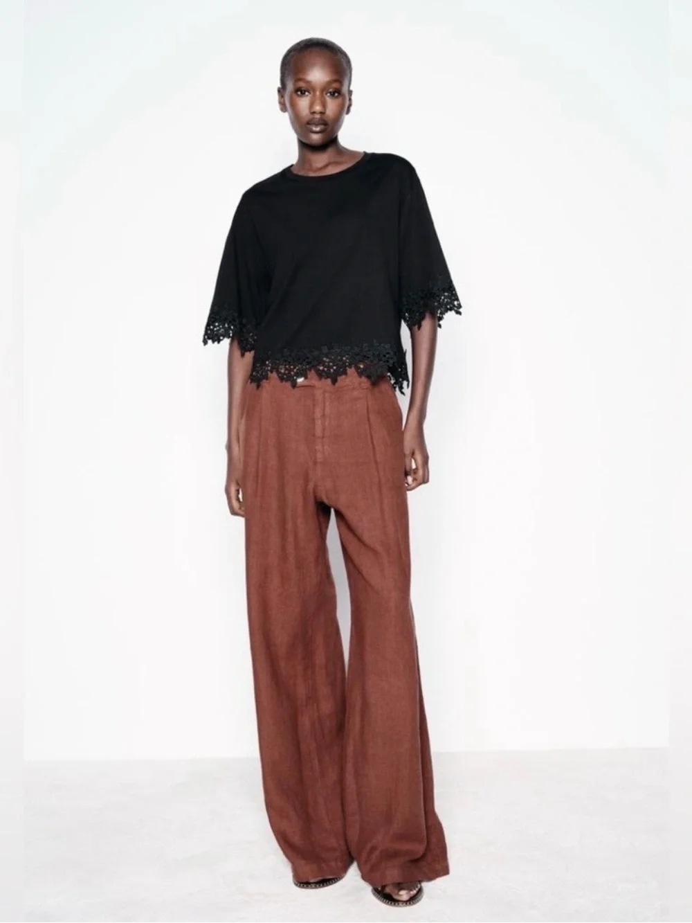 Zara Black Short-Sleeve Oversized Cropped Lace-Hem Tee
